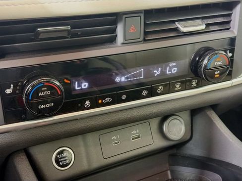 Certified 2023 Nissan Rogue SV w/ SV Premium B Package AWD/4WD image 21