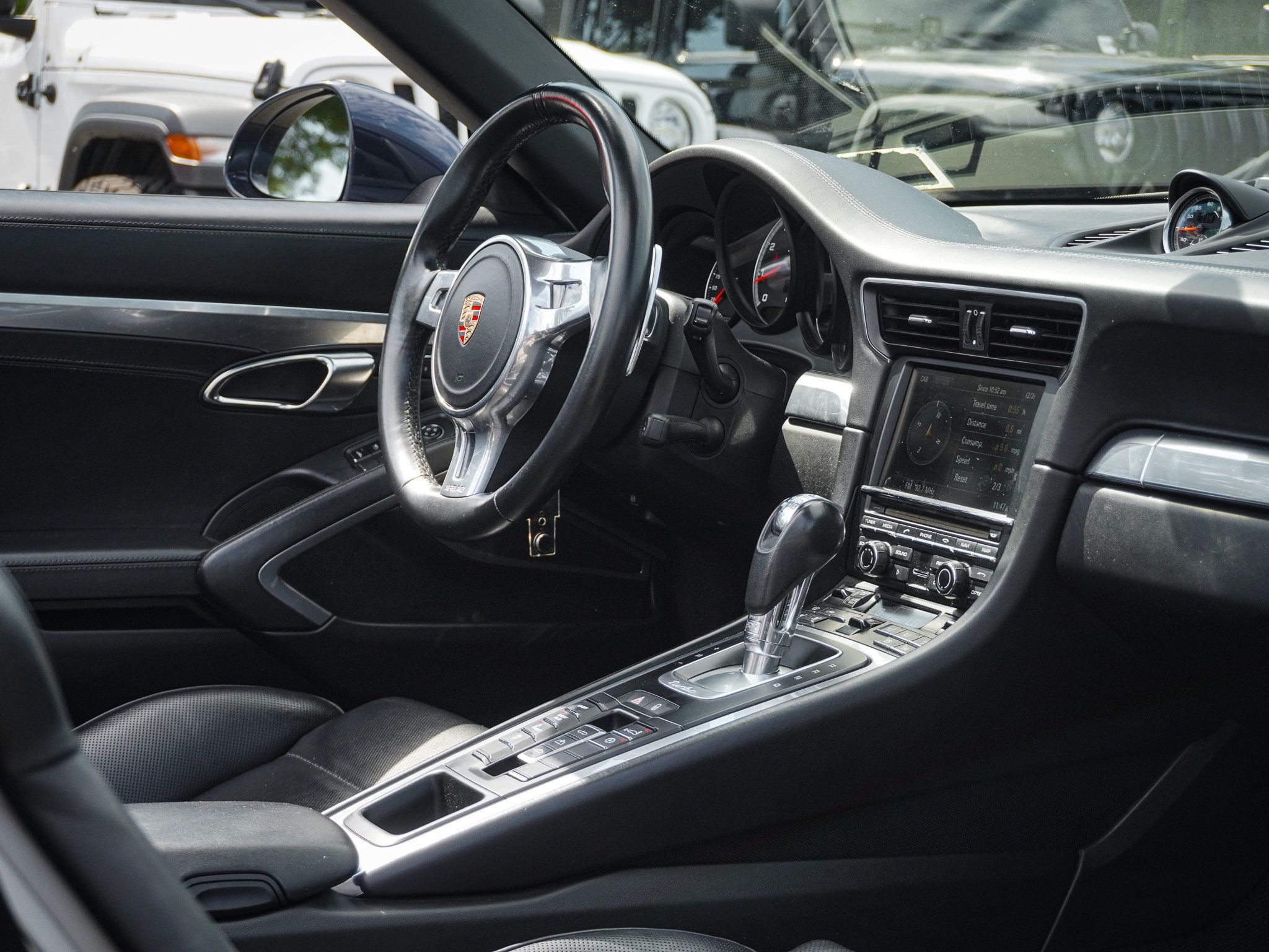 Used 2014 Porsche 911 Turbo AWD/4WD image 38