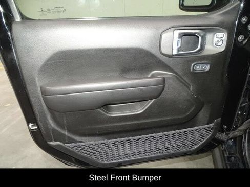 Used 2021 Jeep Wrangler Unlimited Sport AWD/4WD image 25
