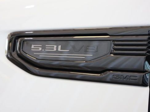 New 2026 GMC Sierra 1500 Elevation w/ LPO, Elevation Black Package image 12