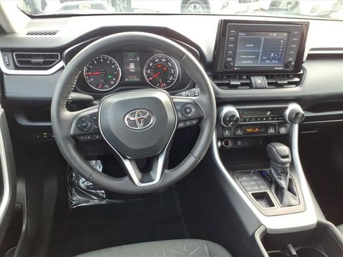 Certified 2022 Toyota RAV4 XLE image 12