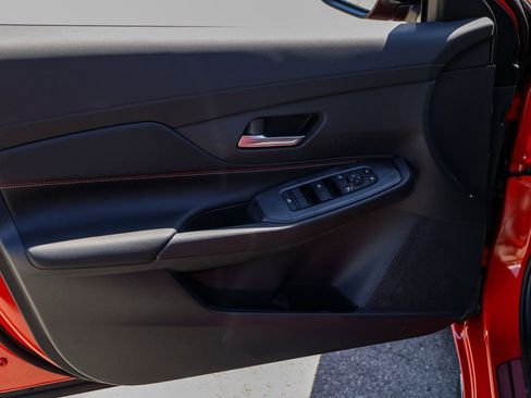 New 2026 Nissan Sentra SR w/ Floor Mat Package FWD image 22
