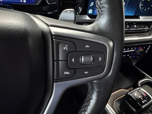 Certified 2023 Chevrolet Silverado 1500 LTZ AWD/4WD image 17