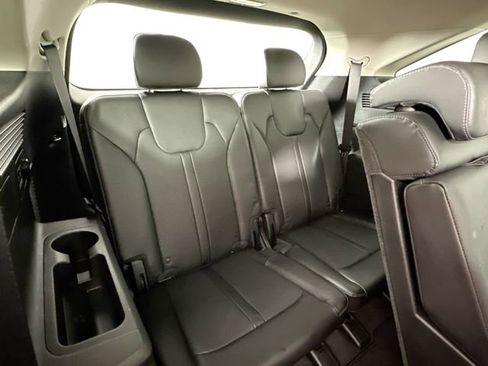 Used 2023 Kia Sorento S w/ Panoramic Sunroof Package AWD/4WD image 29