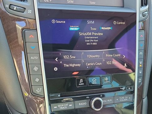 Used 2018 INFINITI Q50 Luxe AWD/4WD image 16