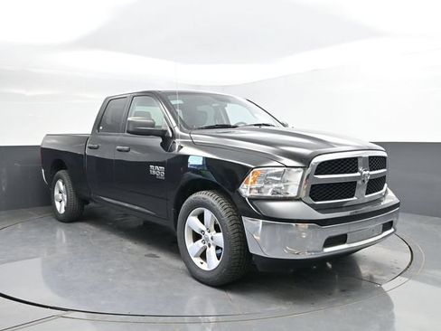 Used 2024 RAM 1500 Classic SLT AWD/4WD image 4