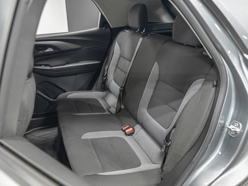 Used 2024 Chevrolet TrailBlazer LT w/ LT Cold Weather Package FWD image 27