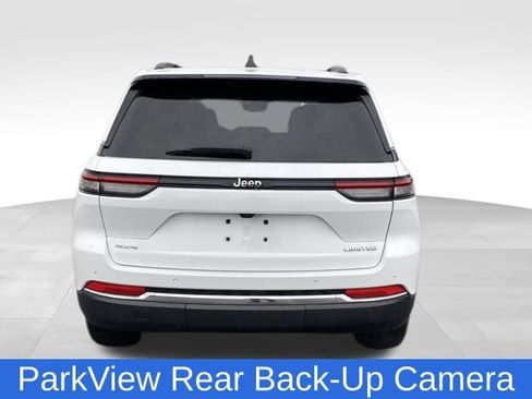 Used 2023 Jeep Grand Cherokee Limited AWD/4WD image 4