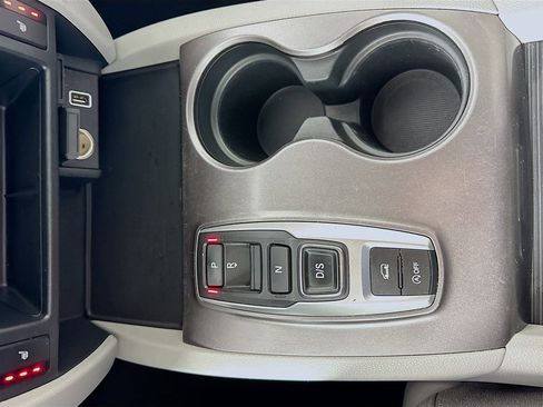 Used 2021 Honda Pilot EX image 16
