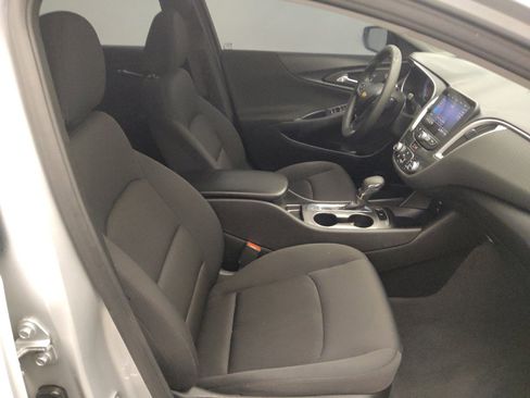 Used 2022 Chevrolet Malibu LS FWD image 21