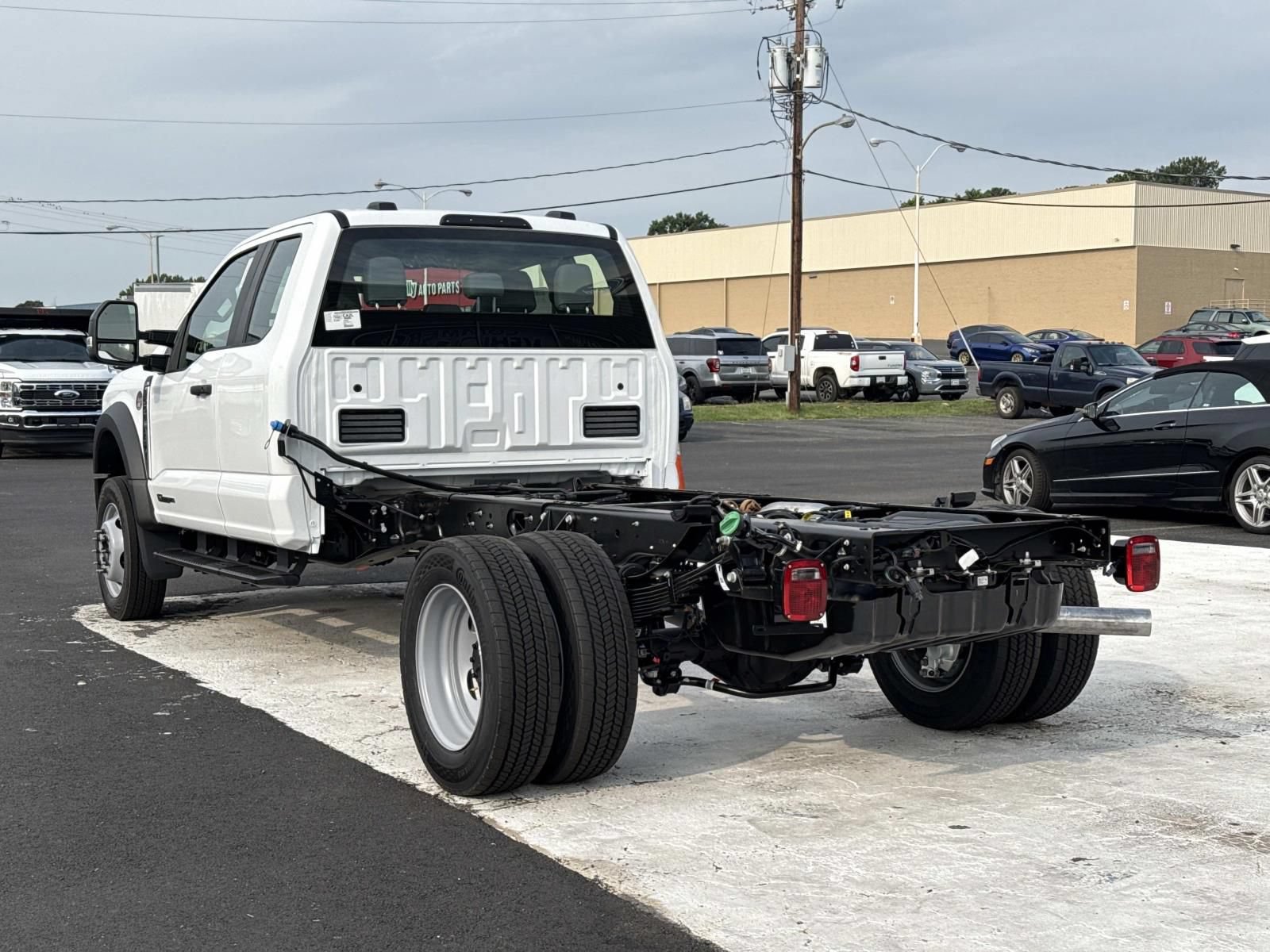 New 2026 Ford F550 4x4 SuperCab Super Duty image 5