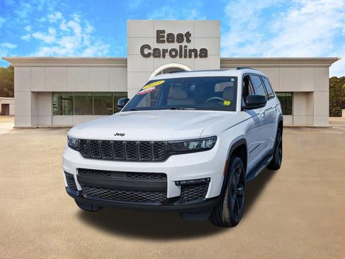 Used 2023 Jeep Grand Cherokee L Limited w/ Black Appearance Package image 7