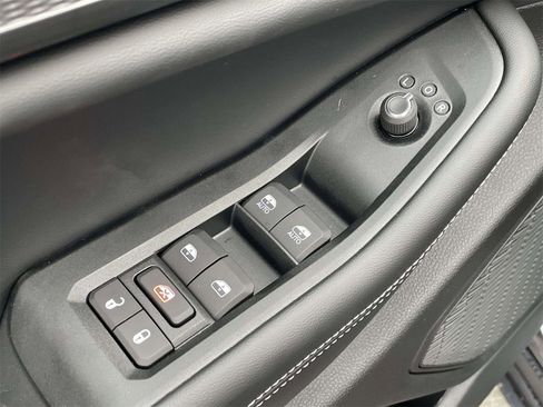 New 2025 Jeep Grand Cherokee Laredo X image 28