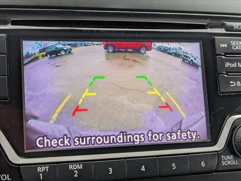 Used 2018 Nissan Frontier SV image 15