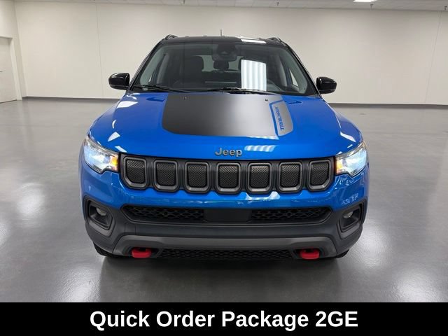 Used 2022 Jeep Compass Trailhawk AWD/4WD image 2