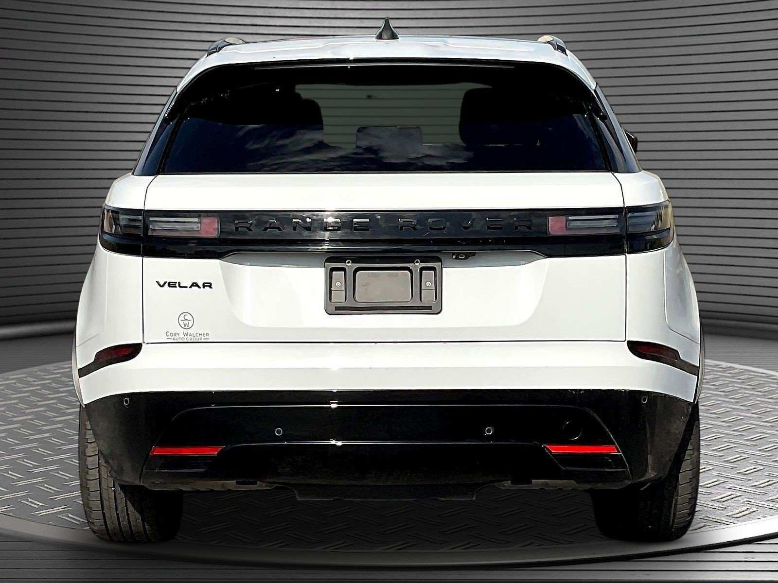 Used 2025 Land Rover Range Rover Velar Dynamic SE AWD/4WD image 6