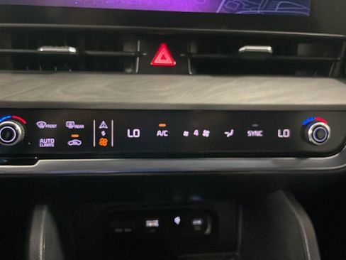 Used 2024 Kia Sportage X-Line AWD/4WD image 18
