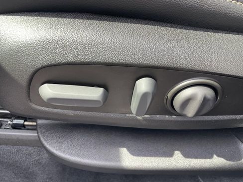 Certified 2023 Chevrolet Traverse LT w/ LT Premium Package image 12