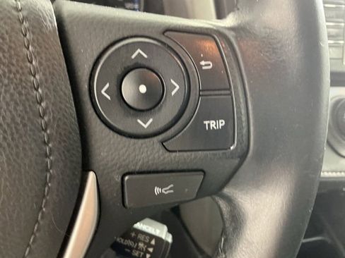 Used 2018 Toyota RAV4 XLE image 28