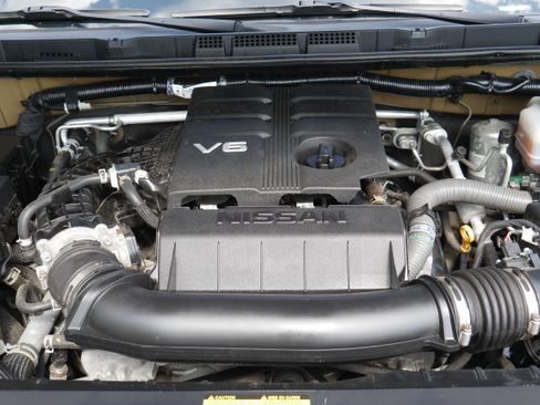 Used 2023 Nissan Frontier S w/ Technology Package AWD/4WD image 10