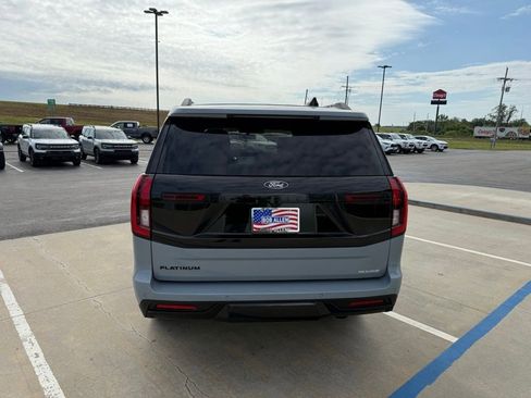 New 2025 Ford Expedition Platinum w/ Stealth Performance Package image 4