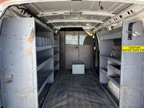 Used 2012 Chevrolet Express 2500 image 16