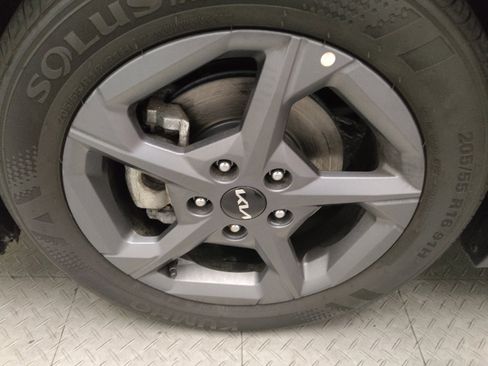 Used 2025 Kia K4 FWD image 31
