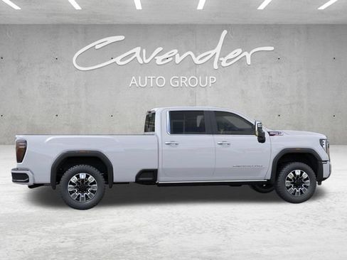New 2026 GMC Sierra 3500 Denali w/ Denali Reserve Package AWD/4WD image 5