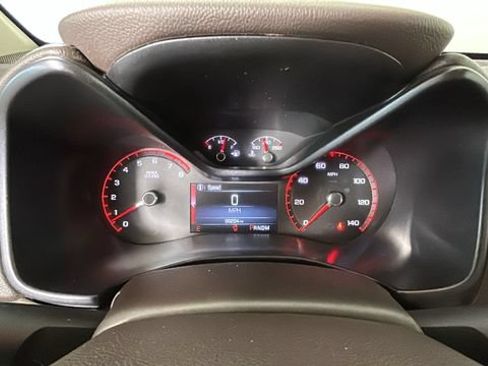 Used 2015 GMC Canyon SLE AWD/4WD image 17