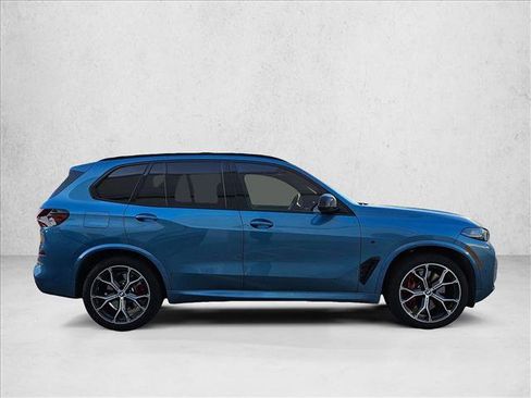 Used 2026 BMW X5 M60i image 4