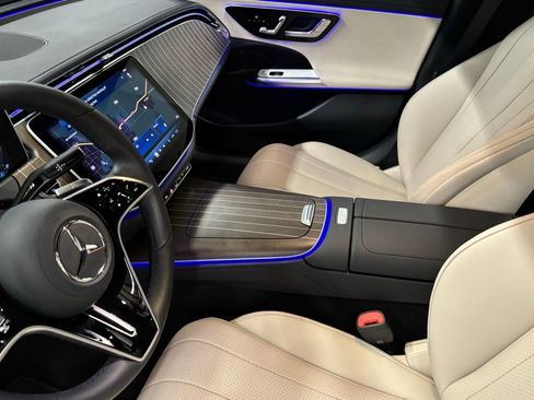 New 2026 Mercedes-Benz E 350 4MATIC Sedan image 18