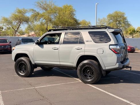 Used 2017 Toyota 4Runner TRD Pro AWD/4WD image 3