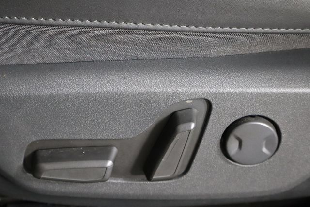 Certified 2023 Kia Niro Wind FWD image 23
