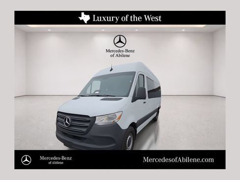 Used 2025 Mercedes-Benz Sprinter 2500 image 1