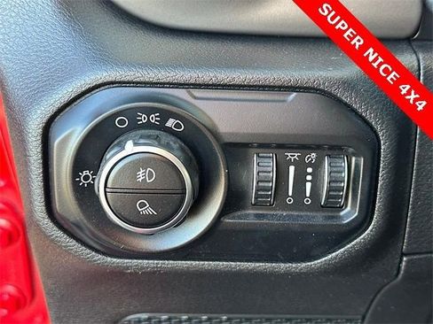 Used 2021 Jeep Gladiator Sport image 23