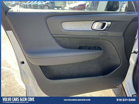 Used 2026 Volvo XC40 B5 Plus w/ Protection Package Premier image 12
