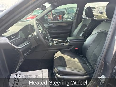 Certified 2024 Jeep Grand Cherokee L Altitude AWD/4WD image 24