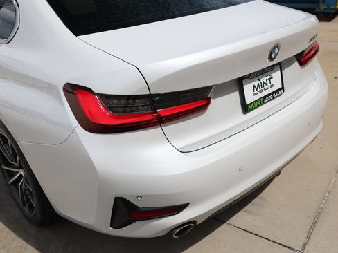 Used 2022 BMW 330i Sedan w/ Premium Package RWD image 45