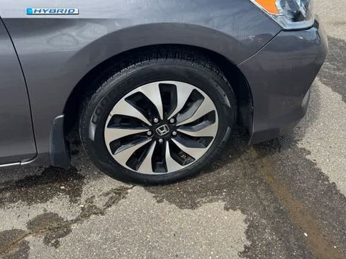 Used 2017 Honda Accord EX-L image 9