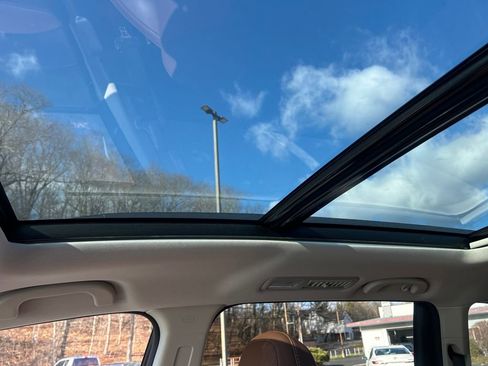 Used 2023 Subaru Ascent Touring image 15