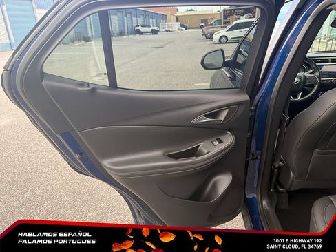 Used 2023 Buick Encore GX Preferred w/ Cold Weather Comfort Package FWD image 18