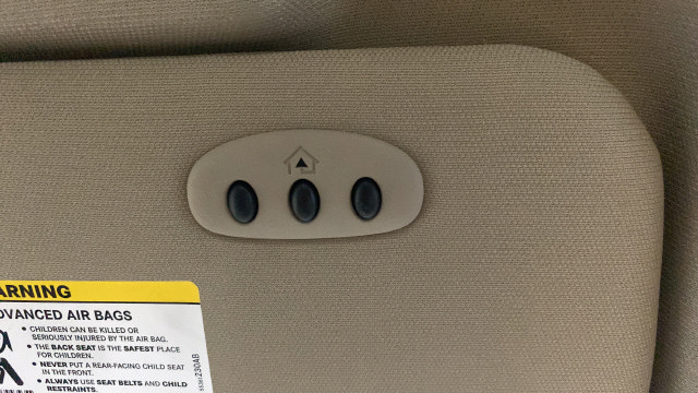 Used 2014 Chrysler 200 Limited FWD image 28