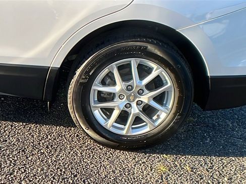 Certified 2022 Chevrolet Equinox LT image 9