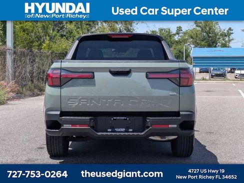 Used 2023 Hyundai Santa Cruz SE AWD/4WD image 4
