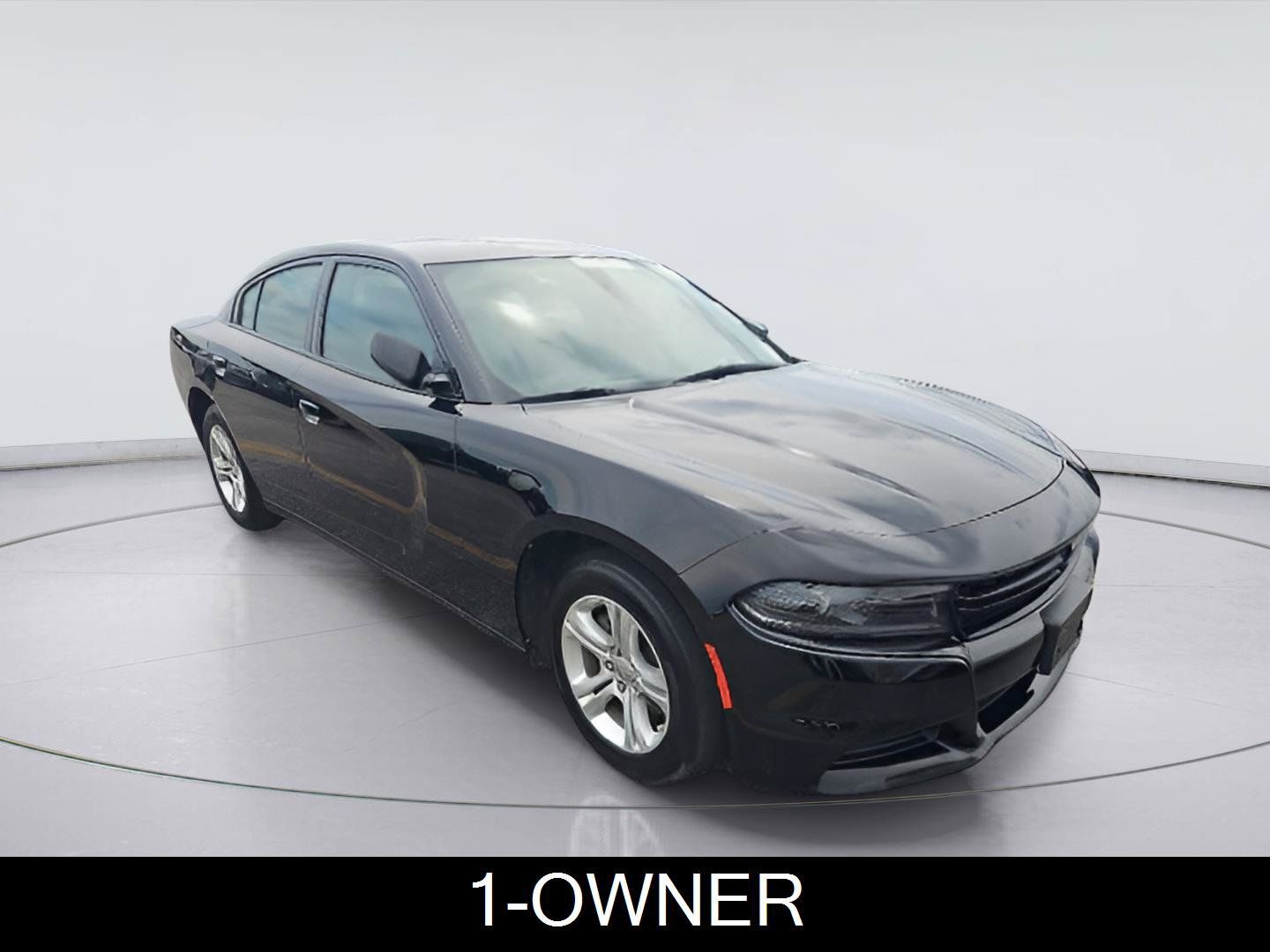 Used 2023 Dodge Charger SXT RWD image 1