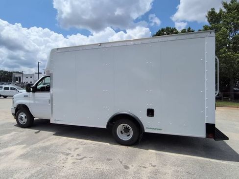 New 2027 Ford E-350 and Econoline 350 Super Duty w/ Power Equipment Group RWD image 6
