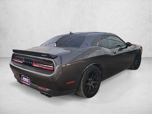 Used 2015 Dodge Challenger SRT Hellcat image 3