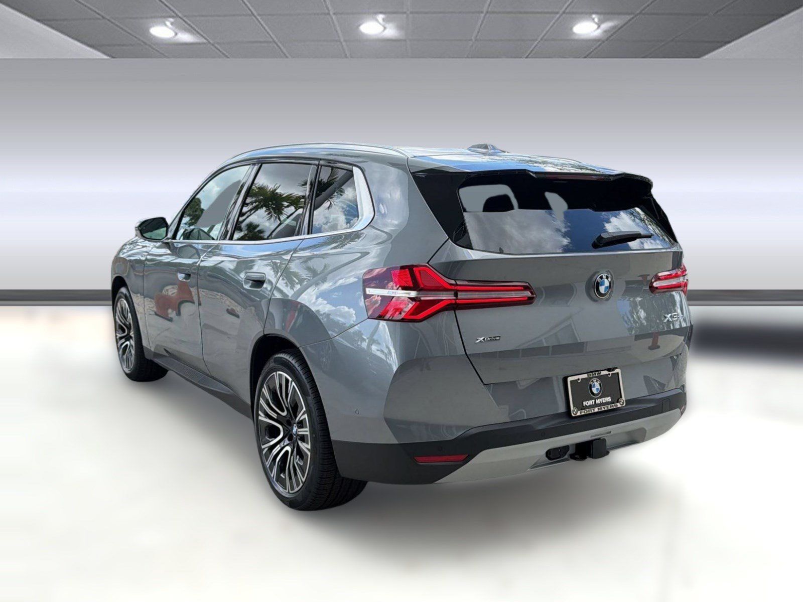 Used 2026 BMW X3 xDrive30i w/ Premium Package AWD/4WD image 3