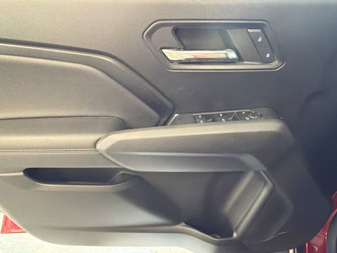 Used 2023 Chevrolet Colorado LT w/ LT Convenience Package II AWD/4WD image 36