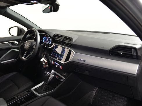 Certified 2023 Audi Q3 2.0T Premium w/ Convenience Package image 20